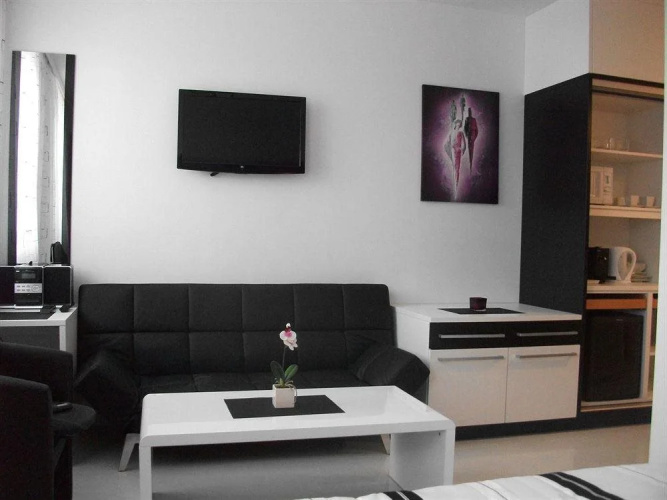 Constantin Apartments