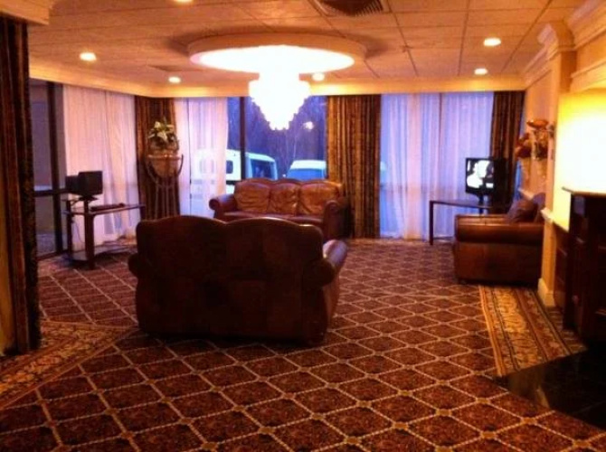 Holiday Inn