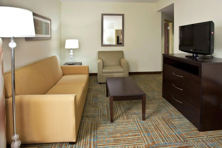 Holiday Inn Express Hotel & Suites PERRY by IHG