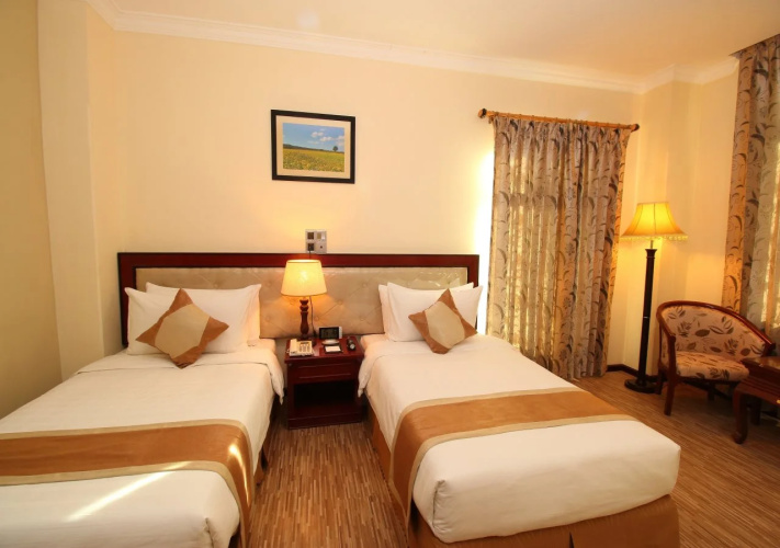 Victoria Palace Hotel