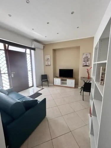 Leam Apartment