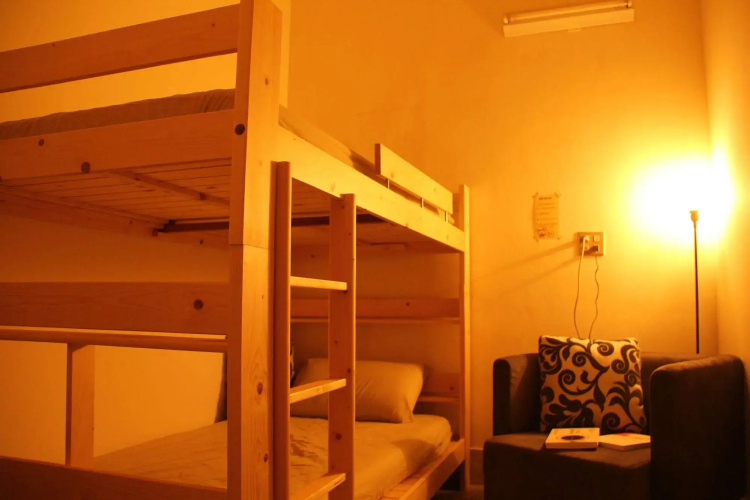 Bubbling Bunny Café - Hostel