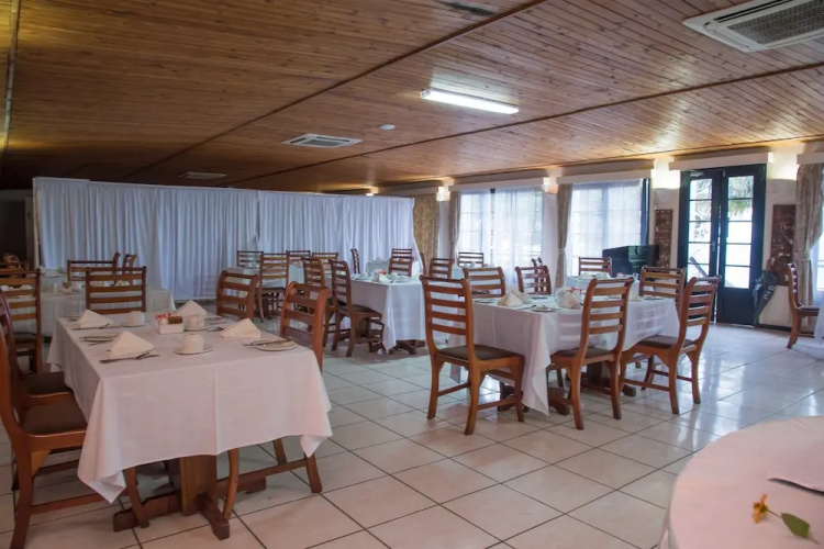 Sunbird Livingstonia Beach Hotel