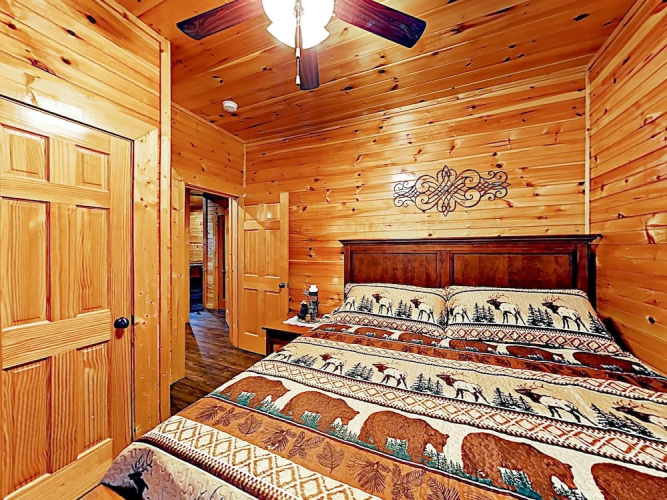 1268 Sevierville - 4 Br Cabin