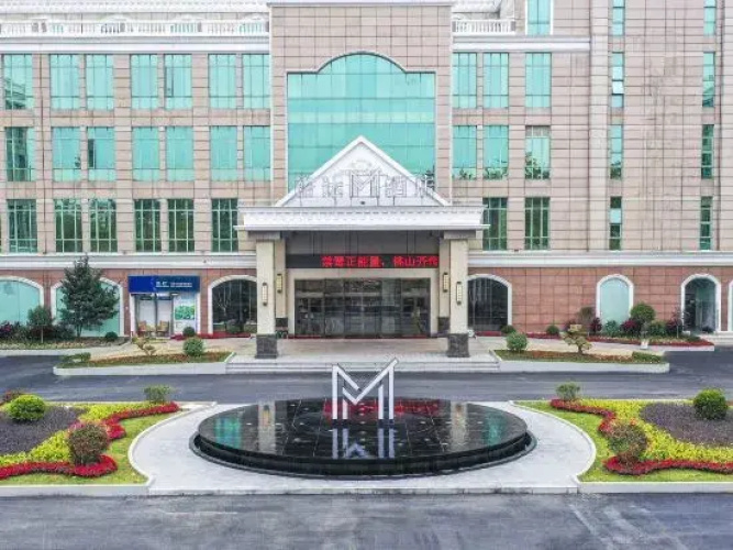 Yuda Hotel Parking Lot