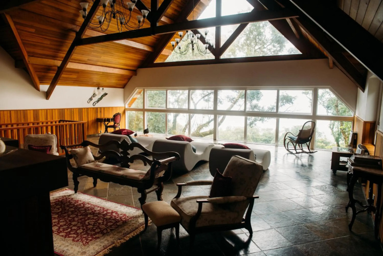 La Réserve Suites