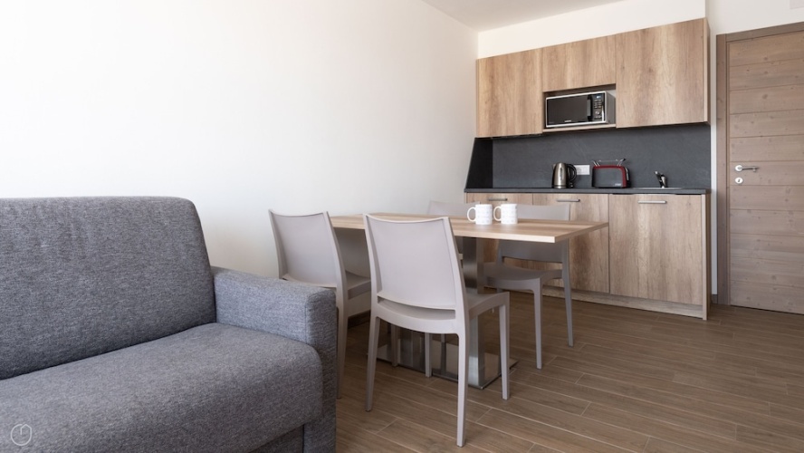 1 Bedroom Apartment with balcony