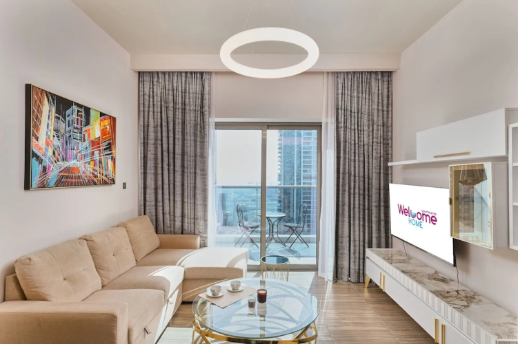 1BR view in a luxurious home