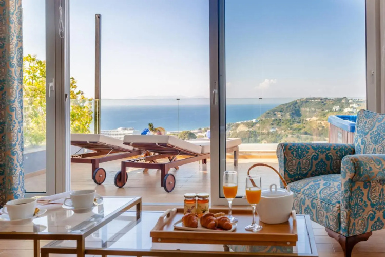 FlyViewFlatsBLUE PrivateHotTub with SeaView