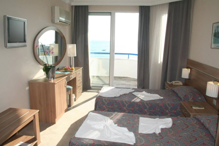 Elysee Beach Hotel