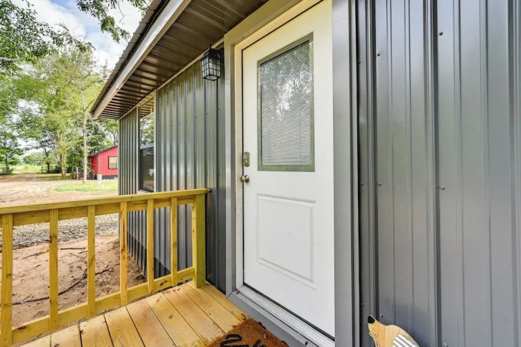 Pet-friendly Broken Bow Cabin Near Lukfata Creek!