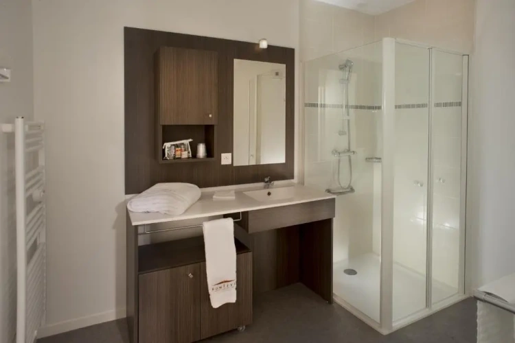 2 Bedrooms Double Apartment