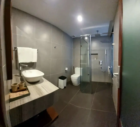4 Bedrooms Premium Villa beachfront