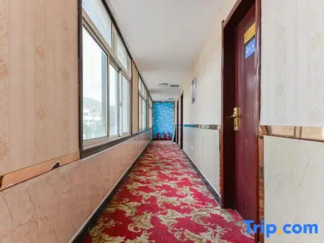 Lanzhou West Green Hotel