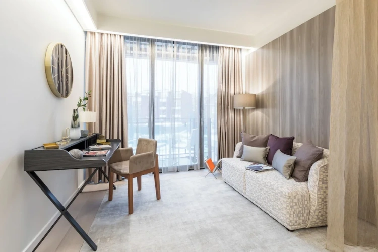 Standard Double Suite