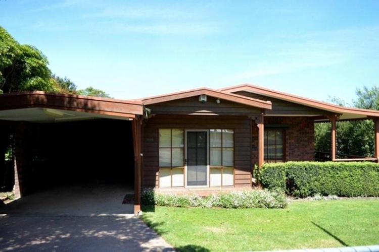 3 Bedrooms Cottage