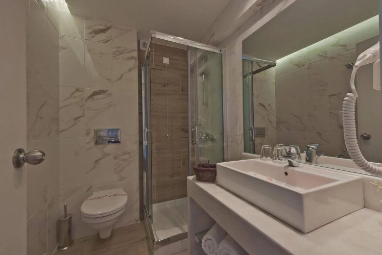 Alexia Premier City Hotel - Adults Only photo 10