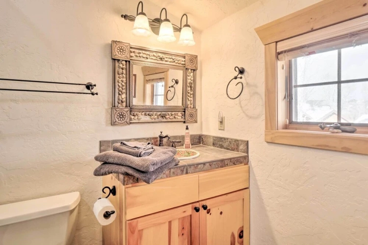 3 Bedrooms Cottage