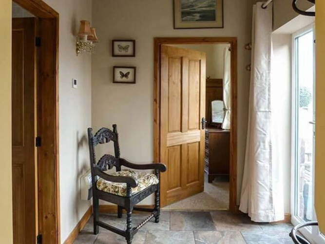 Folly Foot Barn