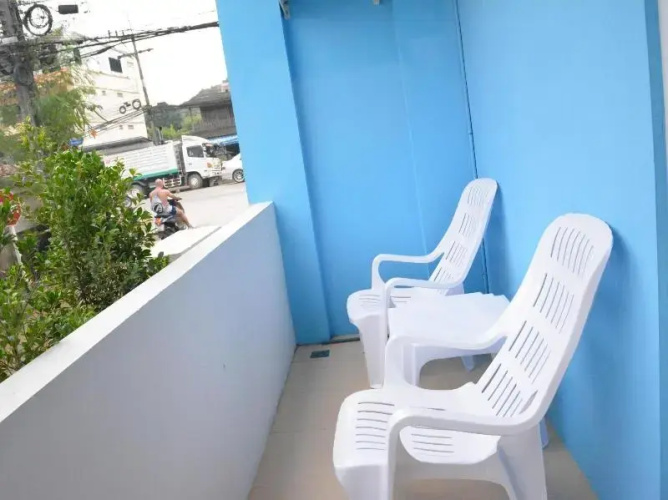 Z-Zee House