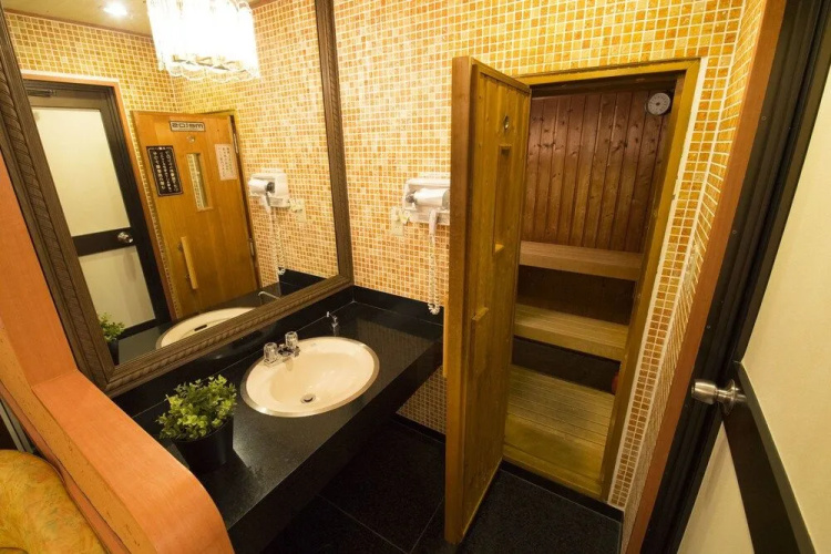 HOTEL METRO - Adult Only