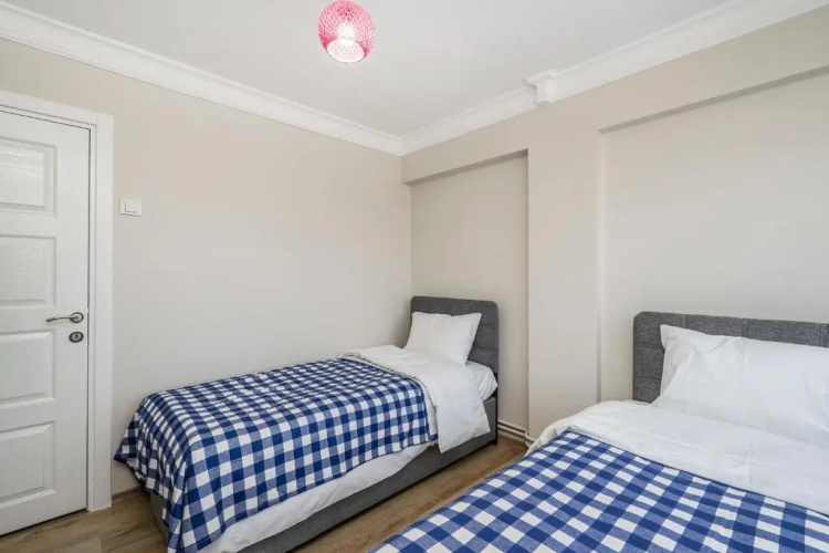 Altiparmak central 4 bedroom apartment