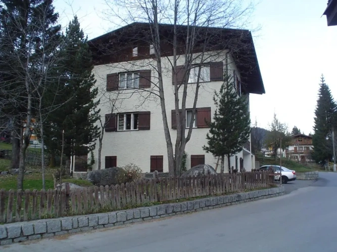3 Bedrooms Apartment