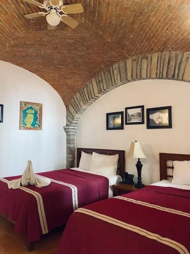 Classic Quadruple room