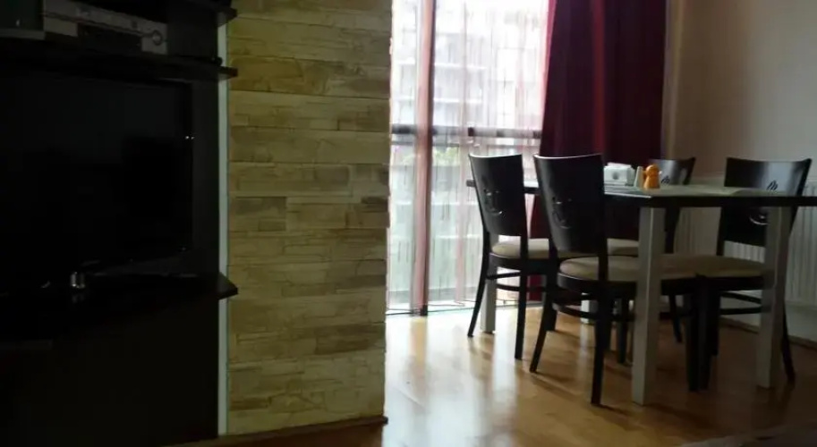 River Loft 304-305