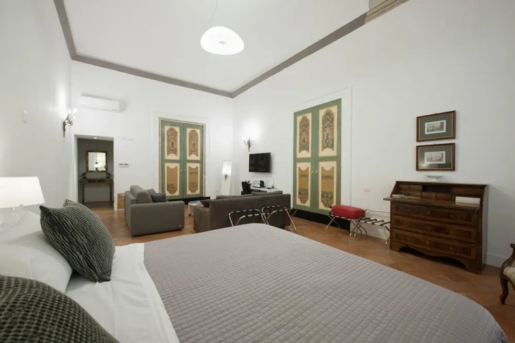 Elite Suite