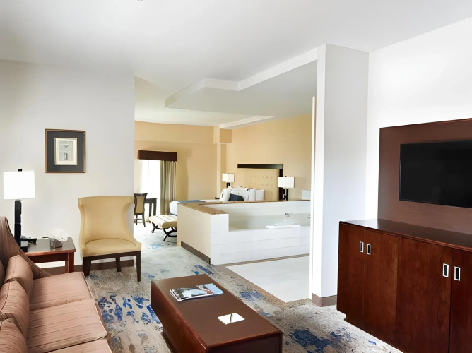 Atheneum Suite Hotel