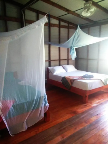 Hutyee Boat Bungalow