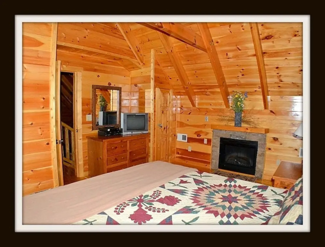 Changes in Latitude - 2 Br cabin by RedAwning