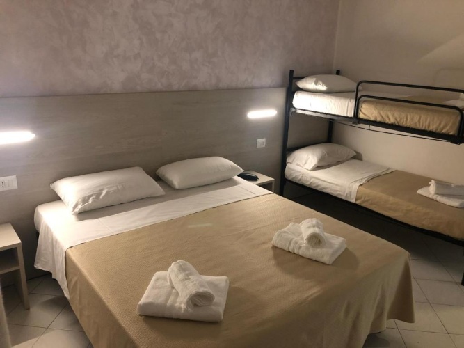 Standard Quadruple room