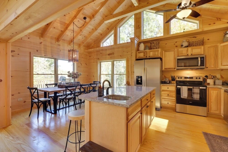 5 Bedrooms Cottage