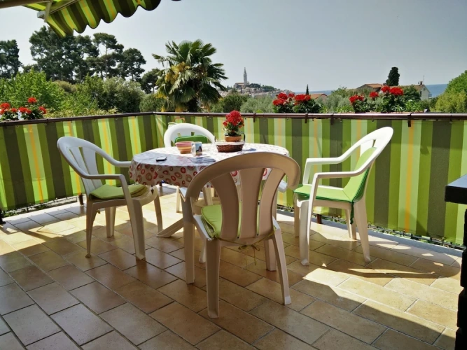 2 Bedrooms Deluxe Apartment with balcony and with sea view