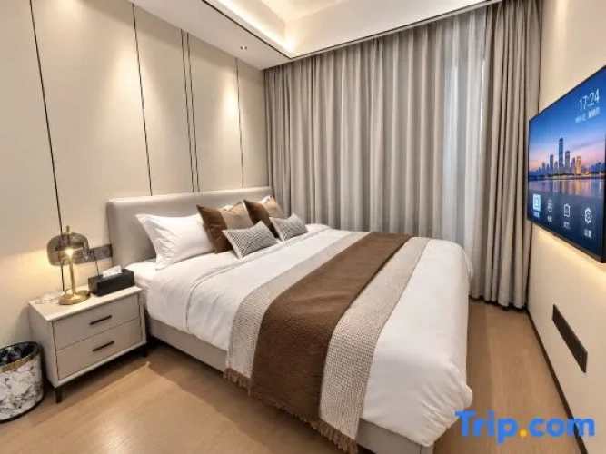 2 Bedrooms Suite with balcony