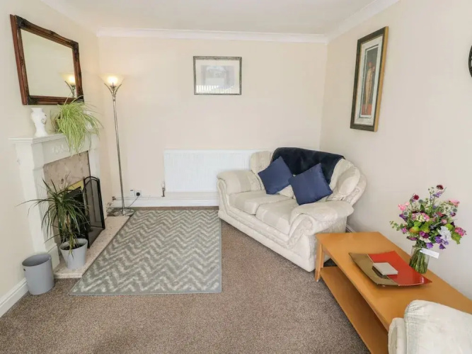 Lynsted Lodge