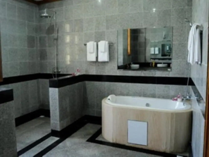Royal Reward Resort