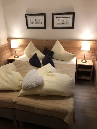 4 Bedrooms Apartment