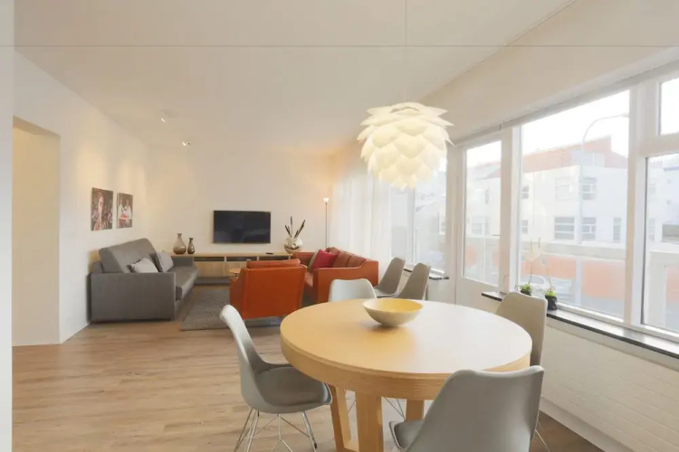V54 Harbour Apartments