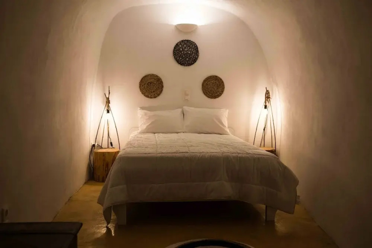 The Grand Cave House