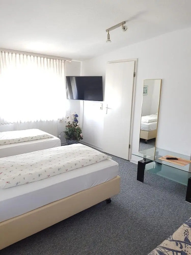 Hotel - Pension - Weller