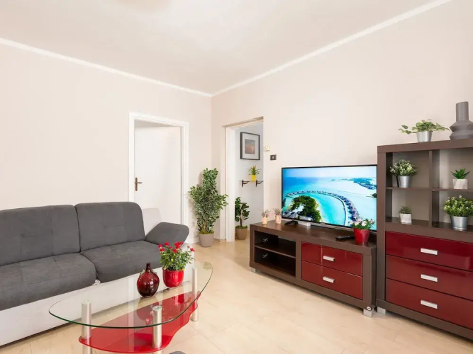 Apartment with balcony