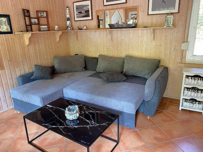 2 Bedrooms Cottage