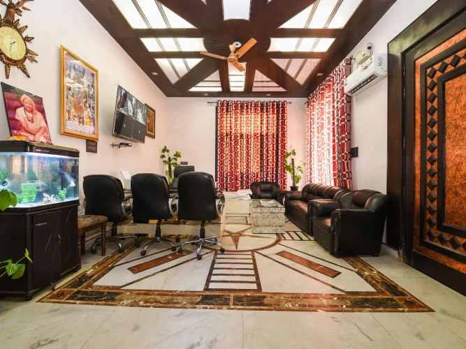 OYO 15407 Home Feeling Accomodation