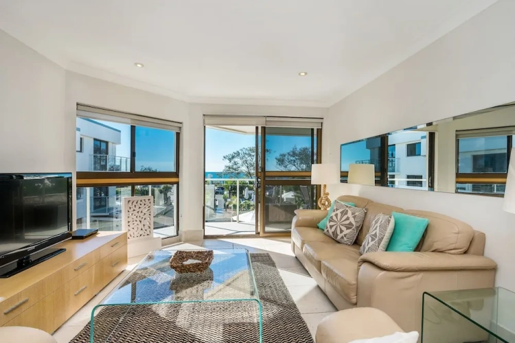 2 Bedrooms Deluxe Apartment with balcony and with ocean view