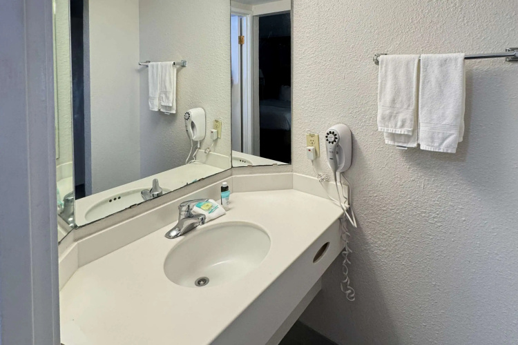 La Quinta Inn by Wyndham College Station photo 11