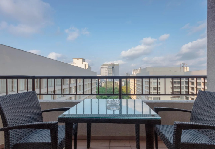 Crescat Apartments