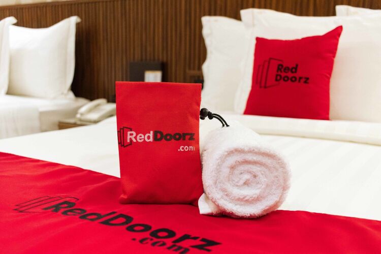 RedDoorz Premium @ South Triangle Quezon City Over view